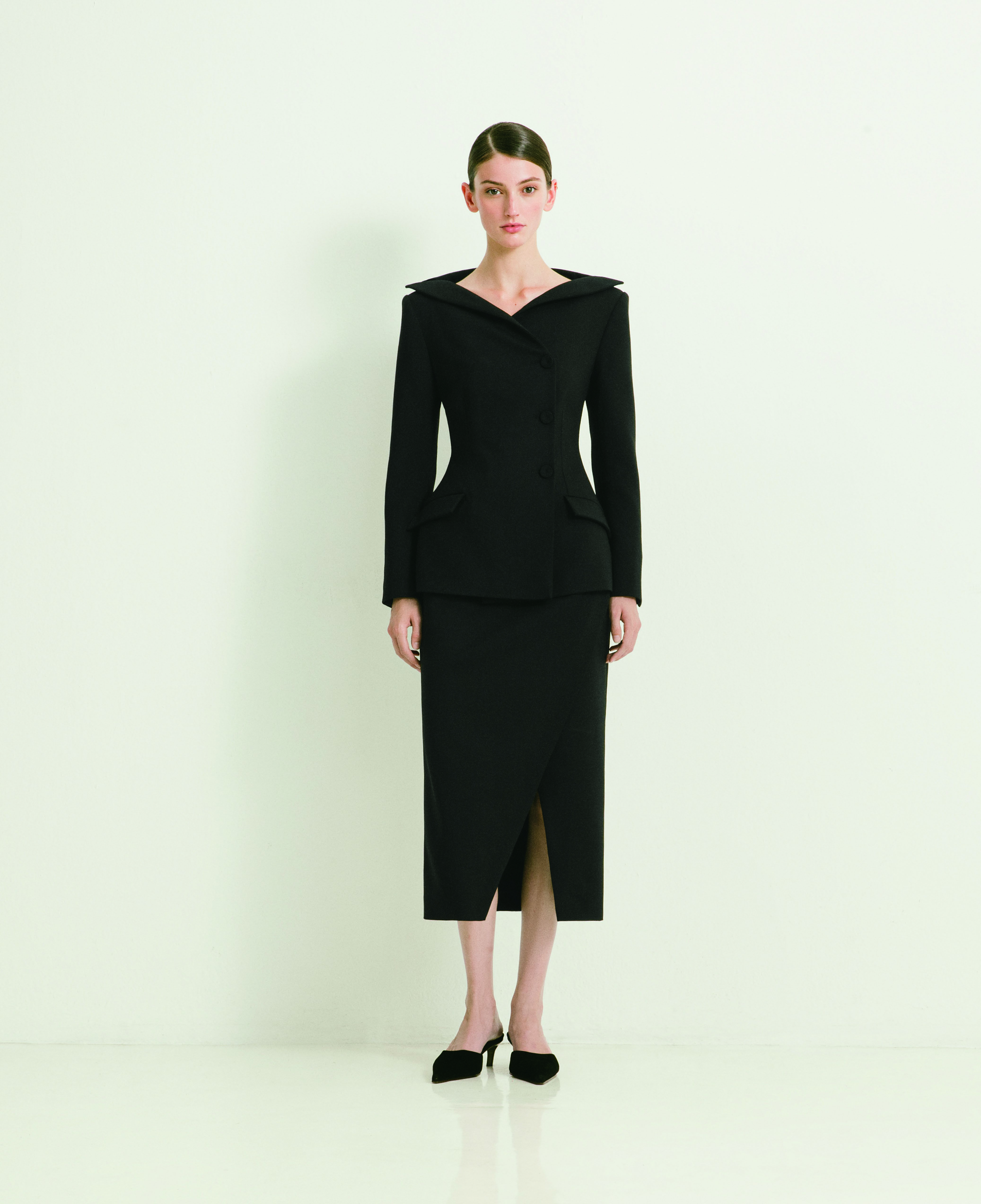 CURIEL SS27: WHAT HAPPENS BETWEEN THE BODY AND THE DRESS? Vanity Teen CURIEL SS27: WHAT HAPPENS BETWEEN THE BODY AND THE DRESS? CURIEL SS27: WHAT HAPPENS BETWEEN THE BODY AND THE DRESS? Vanity Teen