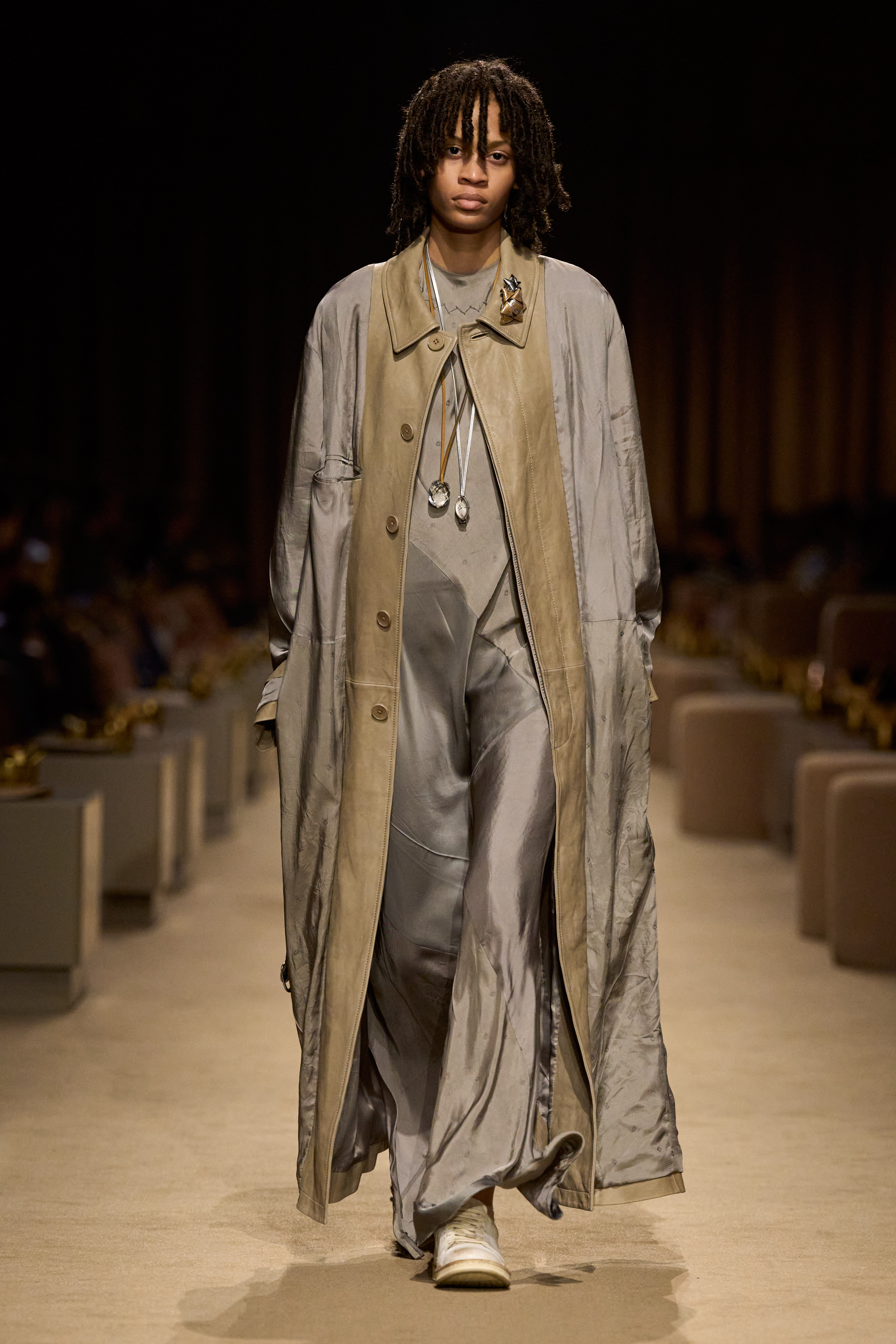 COACH TURNS 85, THEN TURNS ITSELF INSIDE OUT Vanity Teen 虚荣青年 COACH TURNS 85, THEN TURNS ITSELF INSIDE OUT COACH TURNS 85, THEN TURNS ITSELF INSIDE OUT Vanity Teen 虚荣青年