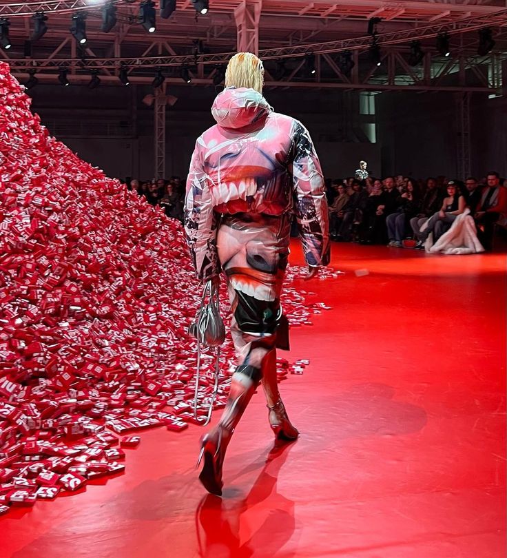 DIESEL SS27 — Glenn Martens Gets One Last Chance to Disrupt Diesel Vanity Teen DIESEL SS27 — Glenn Martens Gets One Last Chance to Disrupt Diesel DIESEL SS27 — Glenn Martens Gets One Last Chance to Disrupt Diesel Vanity Teen