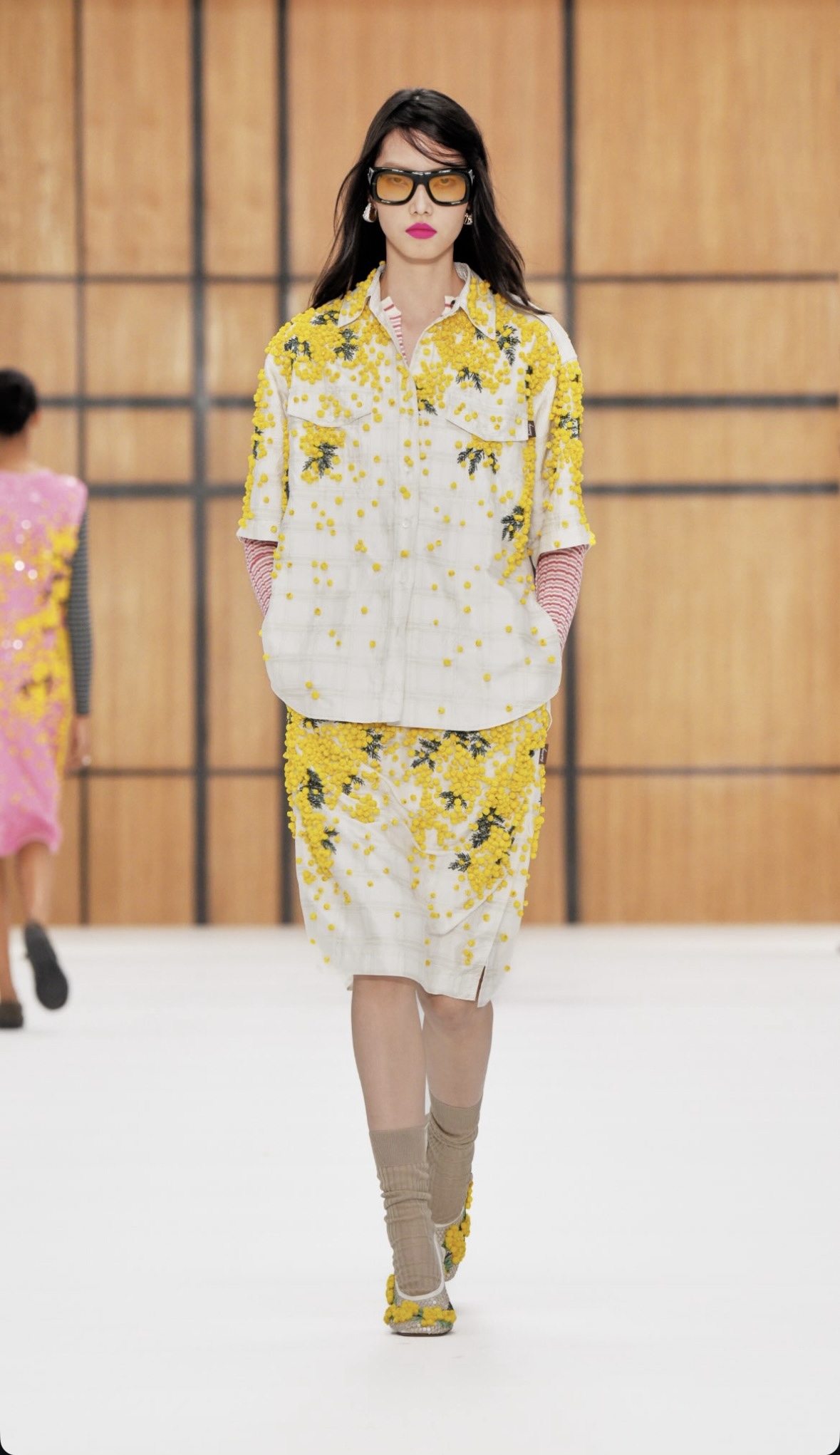 BURBERRY SS27 - WHEN HERITAGE STOPS BEHAVING Vanity Teen BURBERRY SS27 - WHEN HERITAGE STOPS BEHAVING BURBERRY SS27 - WHEN HERITAGE STOPS BEHAVING Vanity Teen