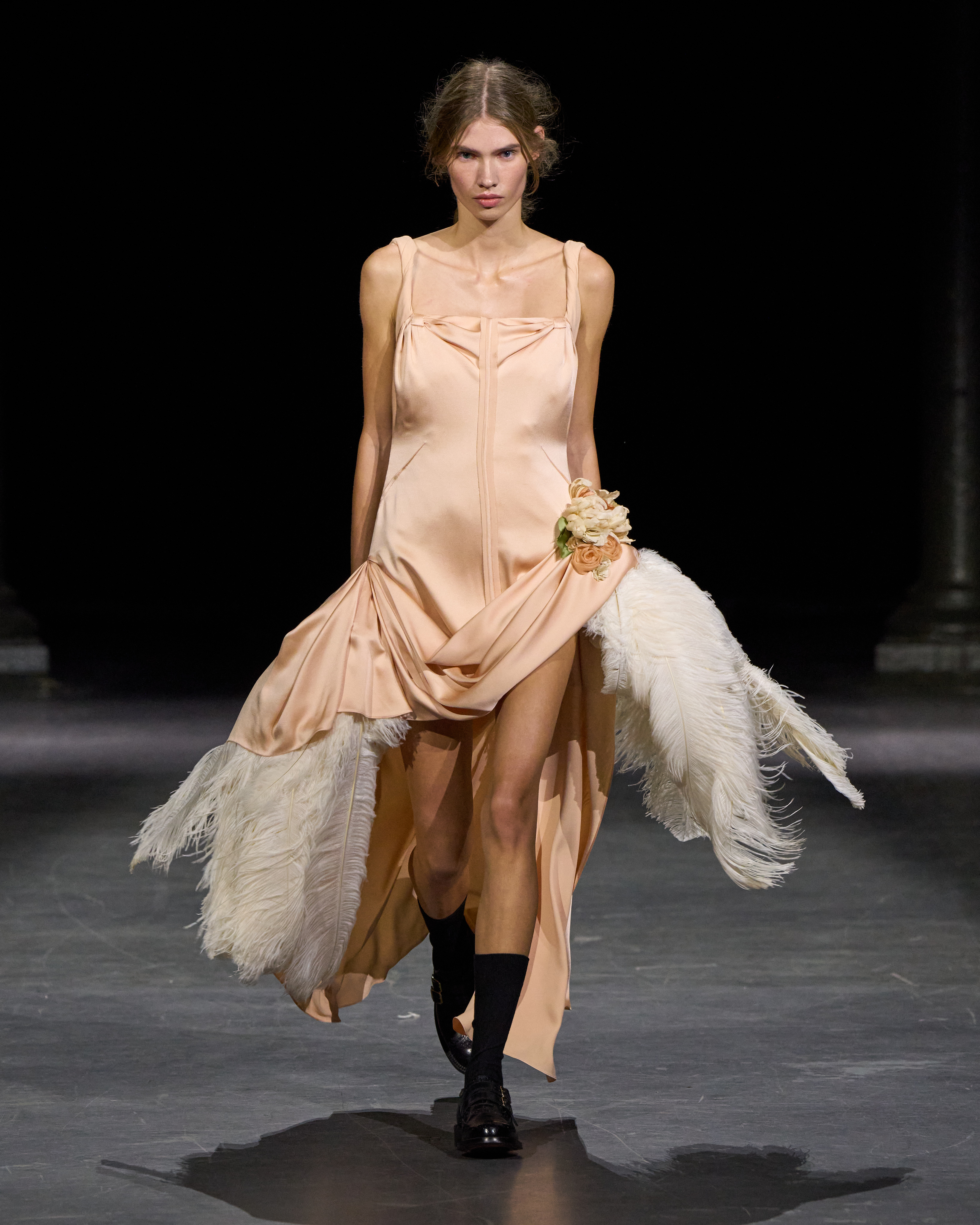 Erdem Spring Summer 2027: The Power of a Strong Identity Erdem Spring Summer 2027: The Power of a Strong Identity Vanity Teen