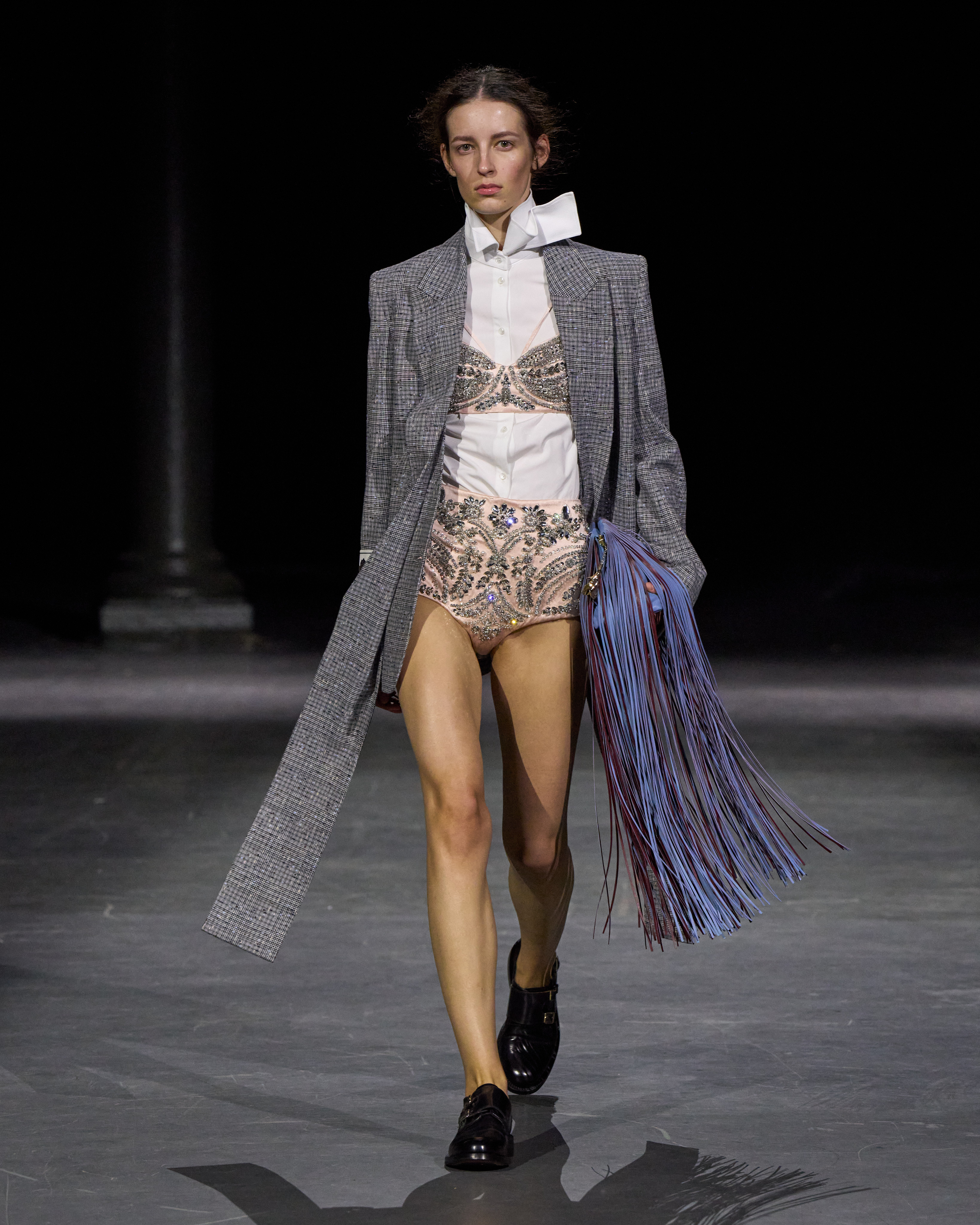 Erdem Spring Summer 2027: The Power of a Strong Identity Erdem Spring Summer 2027: The Power of a Strong Identity Vanity Teen
