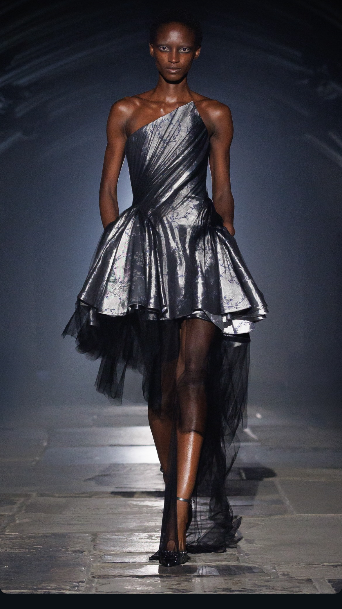 McQueen Comes Home: Spring/Summer 2027 and the Return of Rebellion Vanity Teen McQueen Comes Home: Spring/Summer 2027 and the Return of Rebellion McQueen Comes Home: Spring/Summer 2027 and the Return of Rebellion Vanity Teen