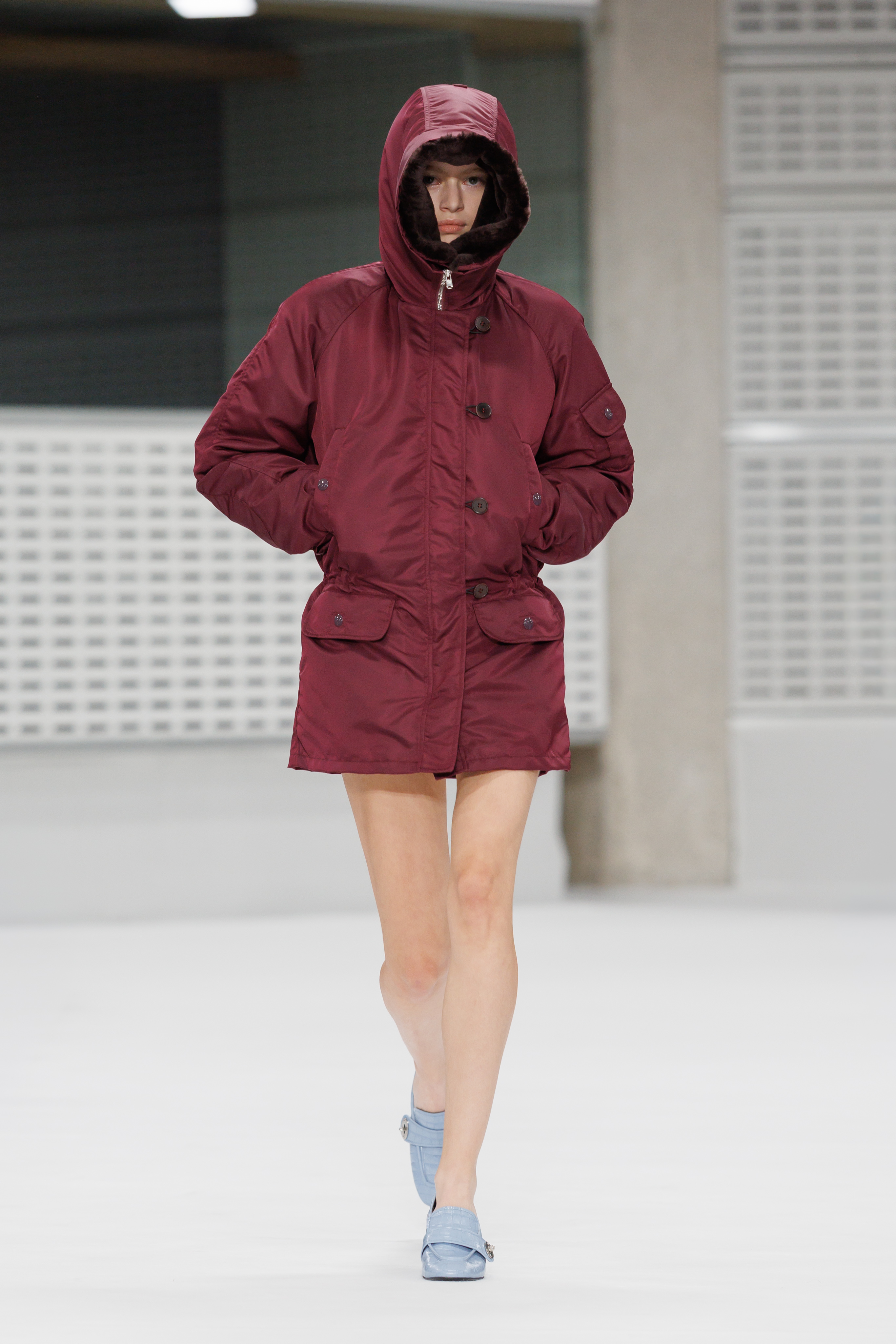 WHAT DOES BRITISHNESS LOOK LIKE WHEN IT STOPS BEING A POSTCARD? Vanity Teen 虚荣青年 WHAT DOES BRITISHNESS LOOK LIKE WHEN IT STOPS BEING A POSTCARD? WHAT DOES BRITISHNESS LOOK LIKE WHEN IT STOPS BEING A POSTCARD? Vanity Teen 虚荣青年