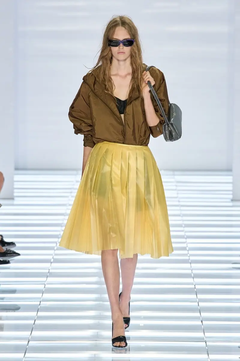 PRADA SS27 AFTER RAF Vanity Teen PRADA SS27 AFTER RAF PRADA SS27 AFTER RAF Vanity Teen