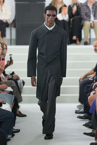 Jil Sander Spring Summer 2027: the perfect error Vanity Teen Jil Sander Spring Summer 2027: the perfect error Jil Sander Spring Summer 2027: the perfect error Vanity Teen