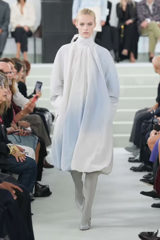Jil Sander Spring Summer 2027: the perfect error Vanity Teen Jil Sander Spring Summer 2027: the perfect error Jil Sander Spring Summer 2027: the perfect error Vanity Teen