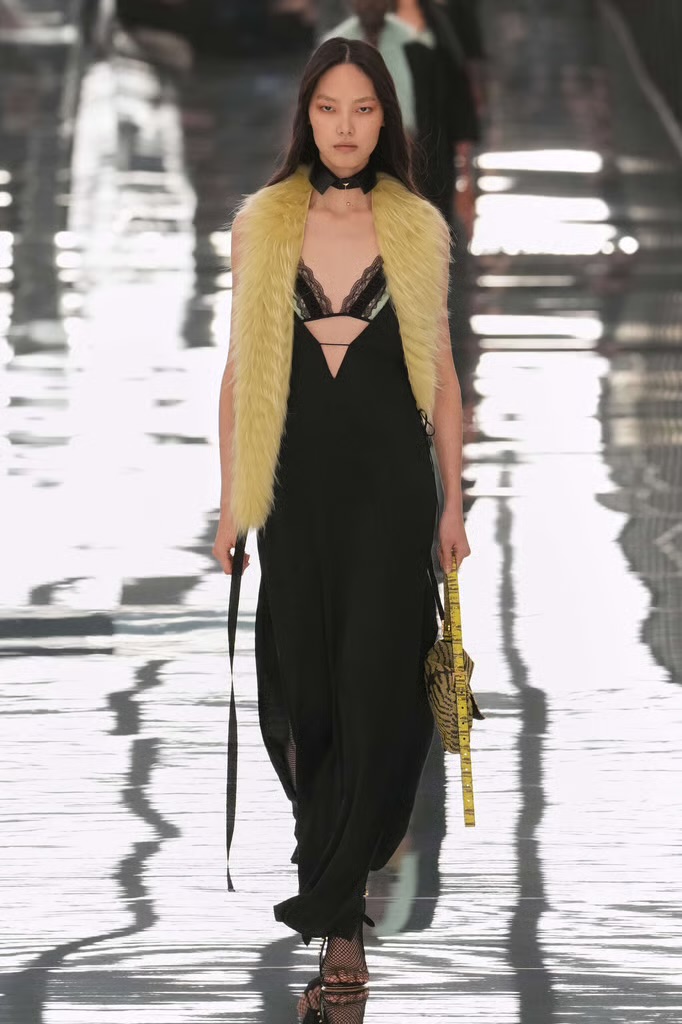 Fendi Spring Summer 2027: can Maria Grazia make feel Fendi like Fendi again? Vanity Teen Fendi Spring Summer 2027: can Maria Grazia make feel Fendi like Fendi again? Fendi Spring Summer 2027: can Maria Grazia make feel Fendi like Fendi again? Vanity Teen