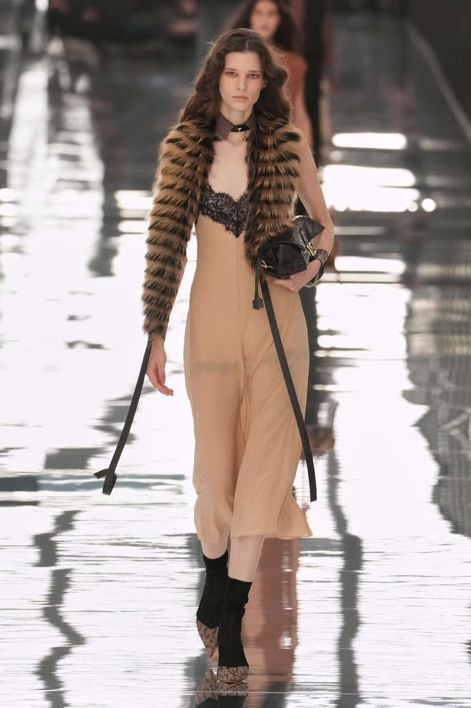 Fendi Spring Summer 2027: can Maria Grazia make feel Fendi like Fendi again? Vanity Teen Fendi Spring Summer 2027: can Maria Grazia make feel Fendi like Fendi again? Fendi Spring Summer 2027: can Maria Grazia make feel Fendi like Fendi again? Vanity Teen