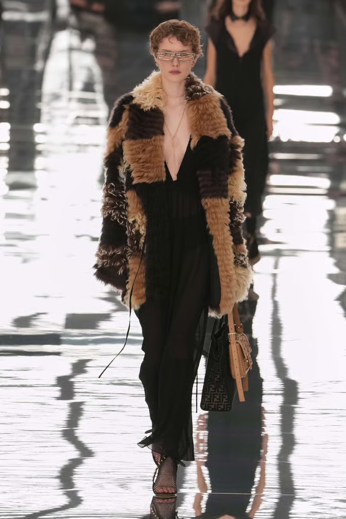 Fendi Spring Summer 2027: can Maria Grazia make feel Fendi like Fendi again? Vanity Teen Fendi Spring Summer 2027: can Maria Grazia make feel Fendi like Fendi again? Fendi Spring Summer 2027: can Maria Grazia make feel Fendi like Fendi again? Vanity Teen