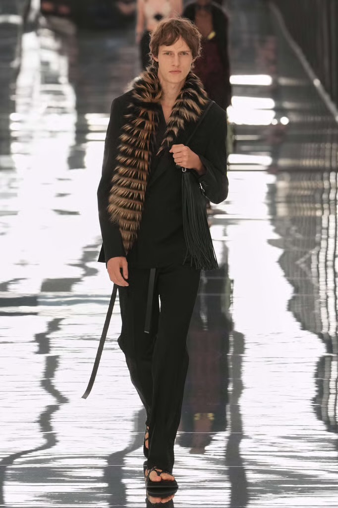 Fendi Spring Summer 2027: can Maria Grazia make feel Fendi like Fendi again? Vanity Teen Fendi Spring Summer 2027: can Maria Grazia make feel Fendi like Fendi again? Fendi Spring Summer 2027: can Maria Grazia make feel Fendi like Fendi again? Vanity Teen