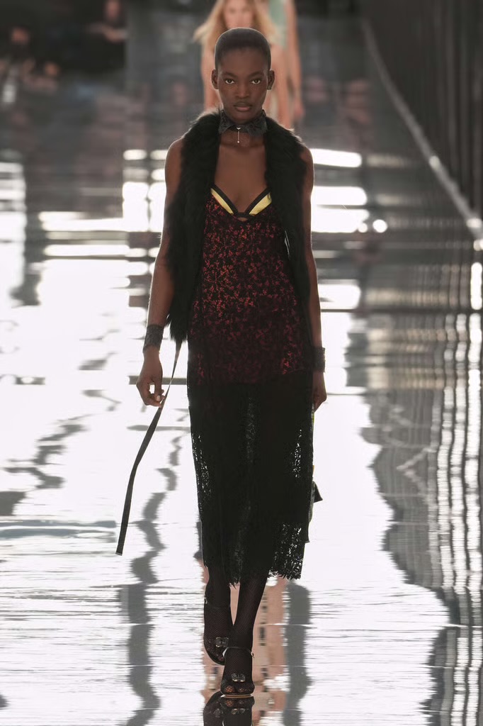 Fendi Spring Summer 2027: can Maria Grazia make feel Fendi like Fendi again? Vanity Teen Fendi Spring Summer 2027: can Maria Grazia make feel Fendi like Fendi again? Fendi Spring Summer 2027: can Maria Grazia make feel Fendi like Fendi again? Vanity Teen