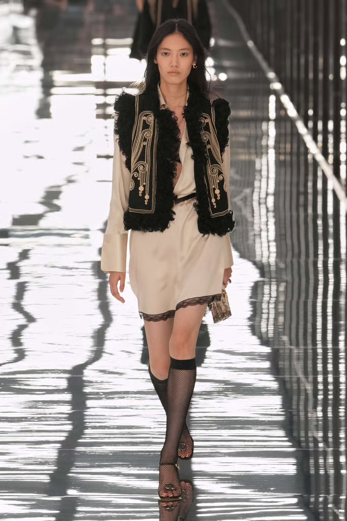 Fendi Spring Summer 2027: can Maria Grazia make feel Fendi like Fendi again? Vanity Teen Fendi Spring Summer 2027: can Maria Grazia make feel Fendi like Fendi again? Fendi Spring Summer 2027: can Maria Grazia make feel Fendi like Fendi again? Vanity Teen