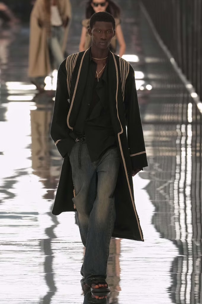 Fendi Spring Summer 2027: can Maria Grazia make feel Fendi like Fendi again? Vanity Teen Fendi Spring Summer 2027: can Maria Grazia make feel Fendi like Fendi again? Fendi Spring Summer 2027: can Maria Grazia make feel Fendi like Fendi again? Vanity Teen