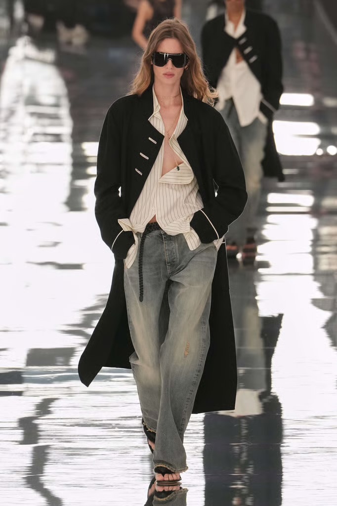 Fendi Spring Summer 2027: can Maria Grazia make feel Fendi like Fendi again? Vanity Teen Fendi Spring Summer 2027: can Maria Grazia make feel Fendi like Fendi again? Fendi Spring Summer 2027: can Maria Grazia make feel Fendi like Fendi again? Vanity Teen