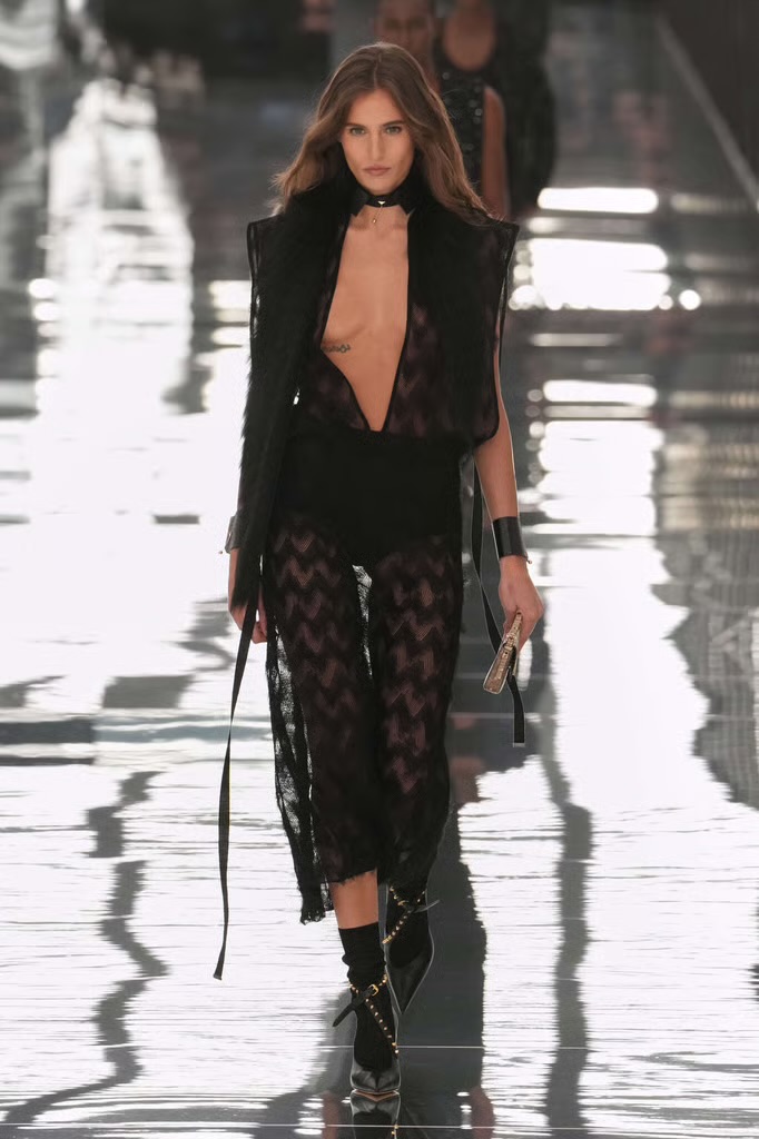 Fendi Spring Summer 2027: can Maria Grazia make feel Fendi like Fendi again? Vanity Teen Fendi Spring Summer 2027: can Maria Grazia make feel Fendi like Fendi again? Fendi Spring Summer 2027: can Maria Grazia make feel Fendi like Fendi again? Vanity Teen
