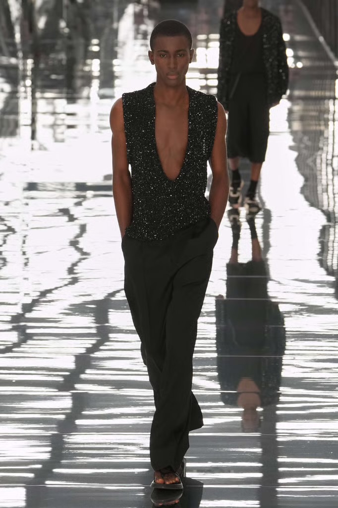 Fendi Spring Summer 2027: can Maria Grazia make feel Fendi like Fendi again? Vanity Teen Fendi Spring Summer 2027: can Maria Grazia make feel Fendi like Fendi again? Fendi Spring Summer 2027: can Maria Grazia make feel Fendi like Fendi again? Vanity Teen
