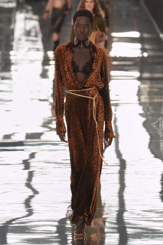 Fendi Spring Summer 2027: can Maria Grazia make feel Fendi like Fendi again? Vanity Teen Fendi Spring Summer 2027: can Maria Grazia make feel Fendi like Fendi again? Fendi Spring Summer 2027: can Maria Grazia make feel Fendi like Fendi again? Vanity Teen