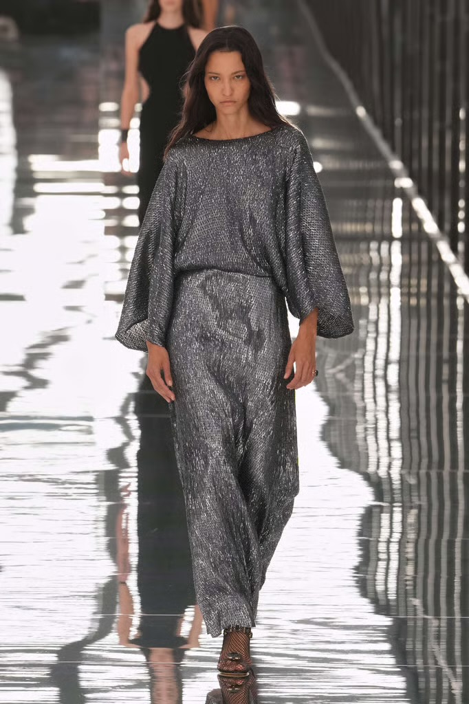 Fendi Spring Summer 2027: can Maria Grazia make feel Fendi like Fendi again? Vanity Teen Fendi Spring Summer 2027: can Maria Grazia make feel Fendi like Fendi again? Fendi Spring Summer 2027: can Maria Grazia make feel Fendi like Fendi again? Vanity Teen