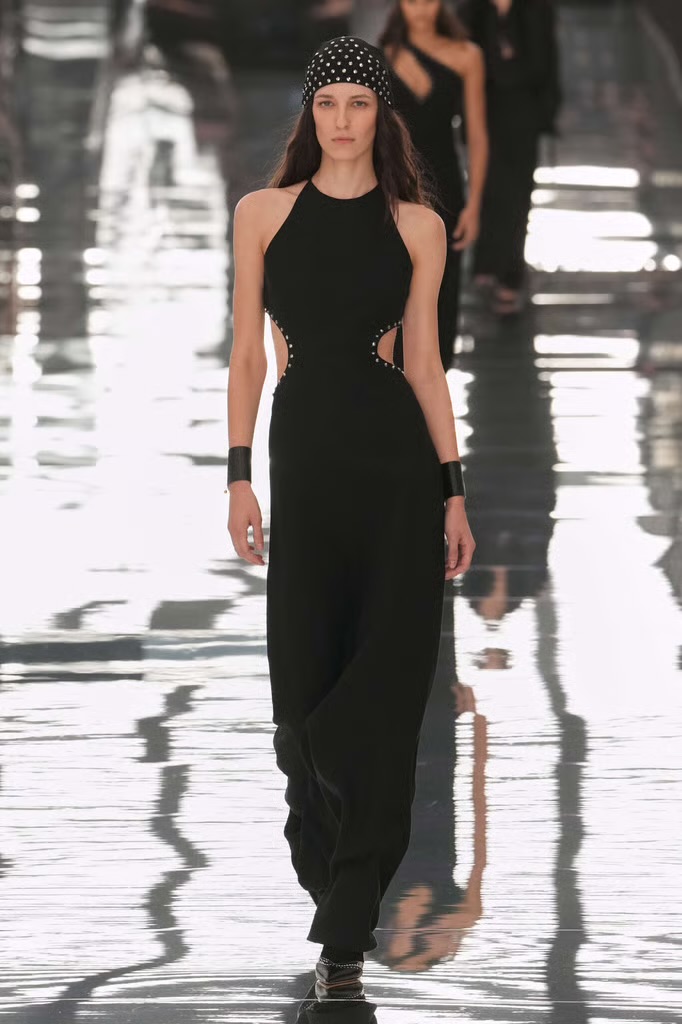 Fendi Spring Summer 2027: can Maria Grazia make feel Fendi like Fendi again? Vanity Teen Fendi Spring Summer 2027: can Maria Grazia make feel Fendi like Fendi again? Fendi Spring Summer 2027: can Maria Grazia make feel Fendi like Fendi again? Vanity Teen