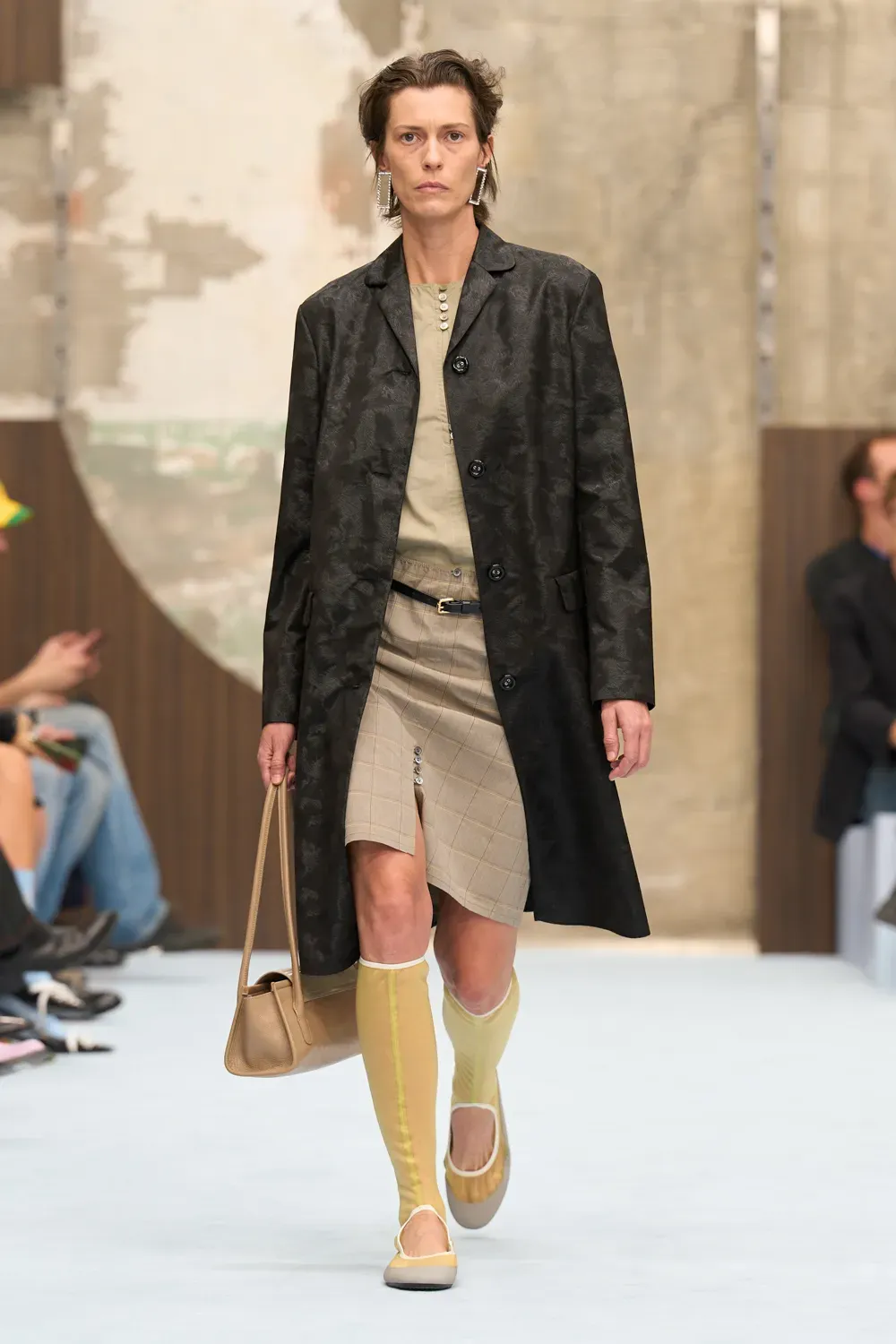 MARNI SPRING SUMMER 2027 IS TAKING IT APART MARNI SPRING SUMMER 2027 IS TAKING IT APART Vanity Teen