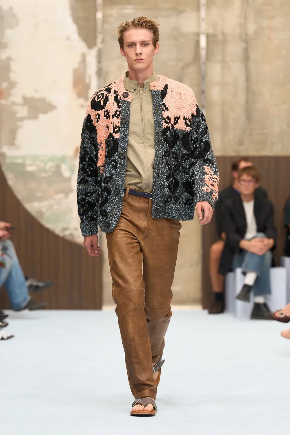MARNI SPRING SUMMER 2027 IS TAKING IT APART MARNI SPRING SUMMER 2027 IS TAKING IT APART Vanity Teen
