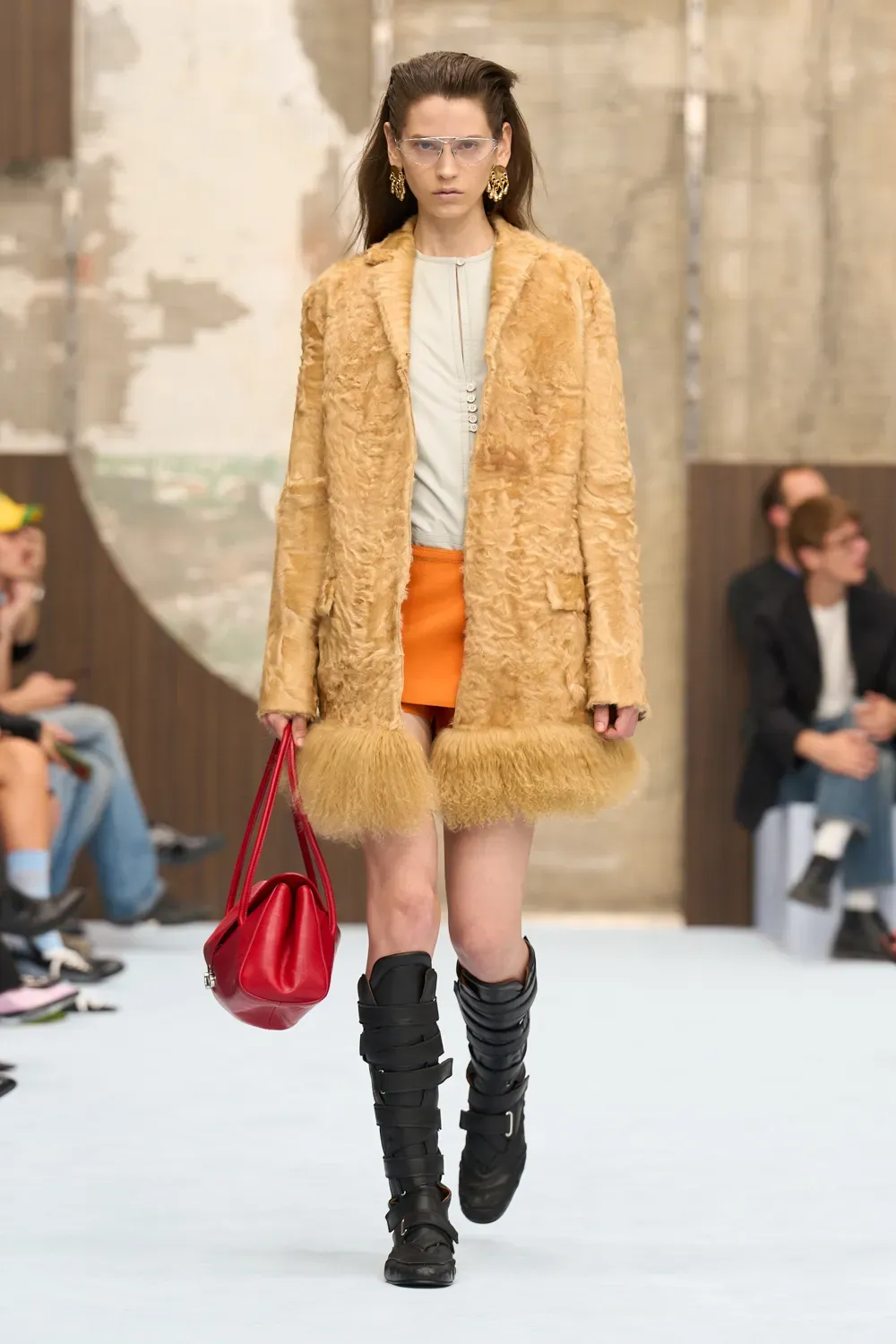 MARNI SPRING SUMMER 2027 IS TAKING IT APART MARNI SPRING SUMMER 2027 IS TAKING IT APART Vanity Teen