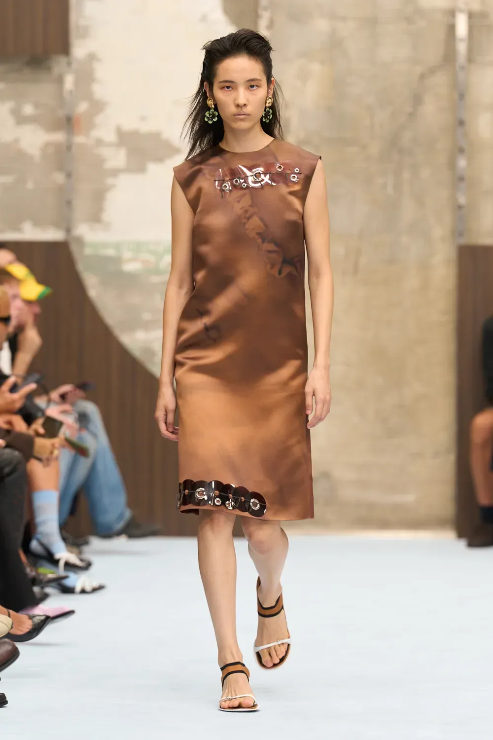 MARNI SPRING SUMMER 2027 IS TAKING IT APART MARNI SPRING SUMMER 2027 IS TAKING IT APART Vanity Teen