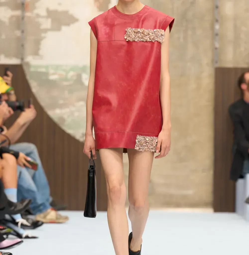 MARNI SPRING SUMMER 2027 IS TAKING IT APART MARNI SPRING SUMMER 2027 IS TAKING IT APART Vanity Teen