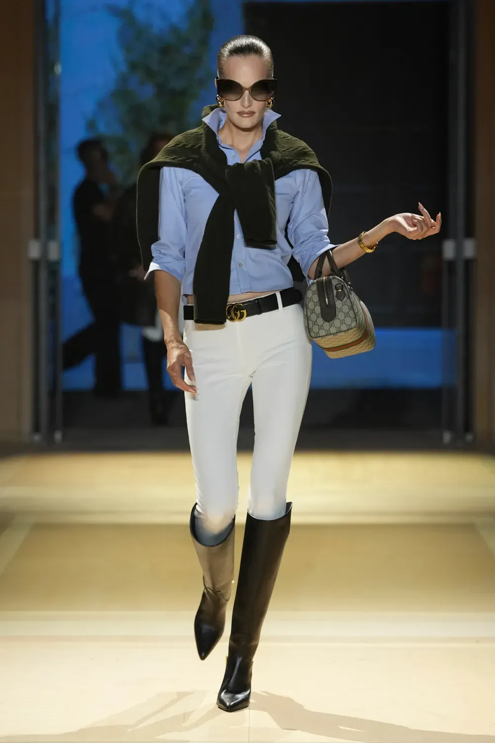 GUCCI SS27: THE STORE IS THE SHOW Vanity Teen GUCCI SS27: THE STORE IS THE SHOW GUCCI SS27: THE STORE IS THE SHOW Vanity Teen