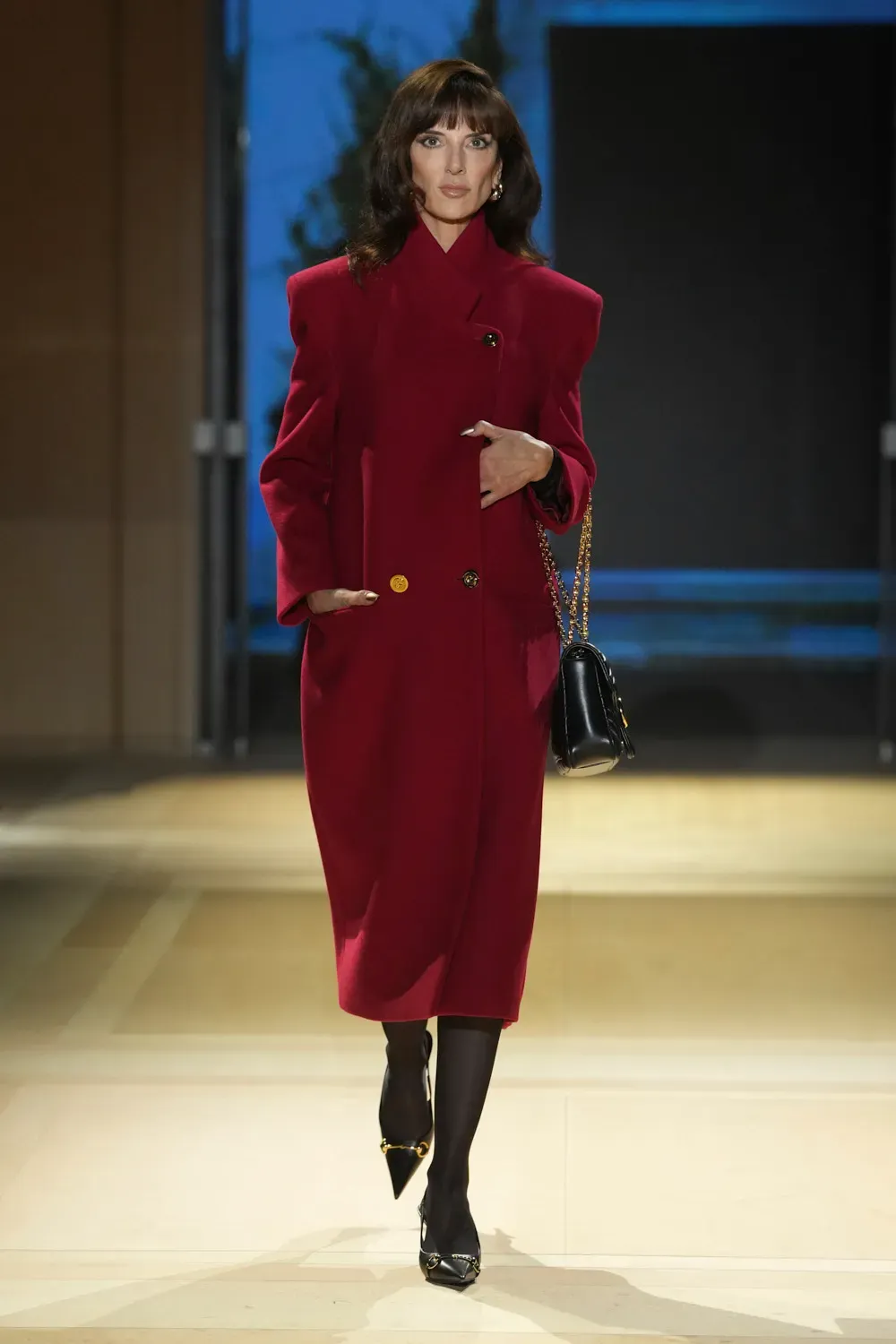 GUCCI SS27: THE STORE IS THE SHOW Vanity Teen GUCCI SS27: THE STORE IS THE SHOW GUCCI SS27: THE STORE IS THE SHOW Vanity Teen