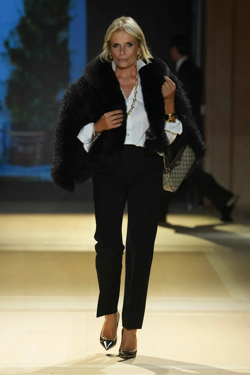GUCCI SS27: THE STORE IS THE SHOW Vanity Teen GUCCI SS27: THE STORE IS THE SHOW GUCCI SS27: THE STORE IS THE SHOW Vanity Teen