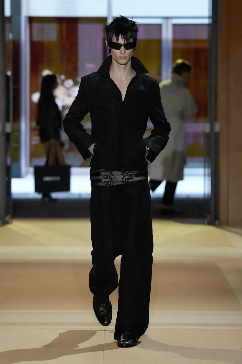 GUCCI SS27: THE STORE IS THE SHOW Vanity Teen GUCCI SS27: THE STORE IS THE SHOW GUCCI SS27: THE STORE IS THE SHOW Vanity Teen