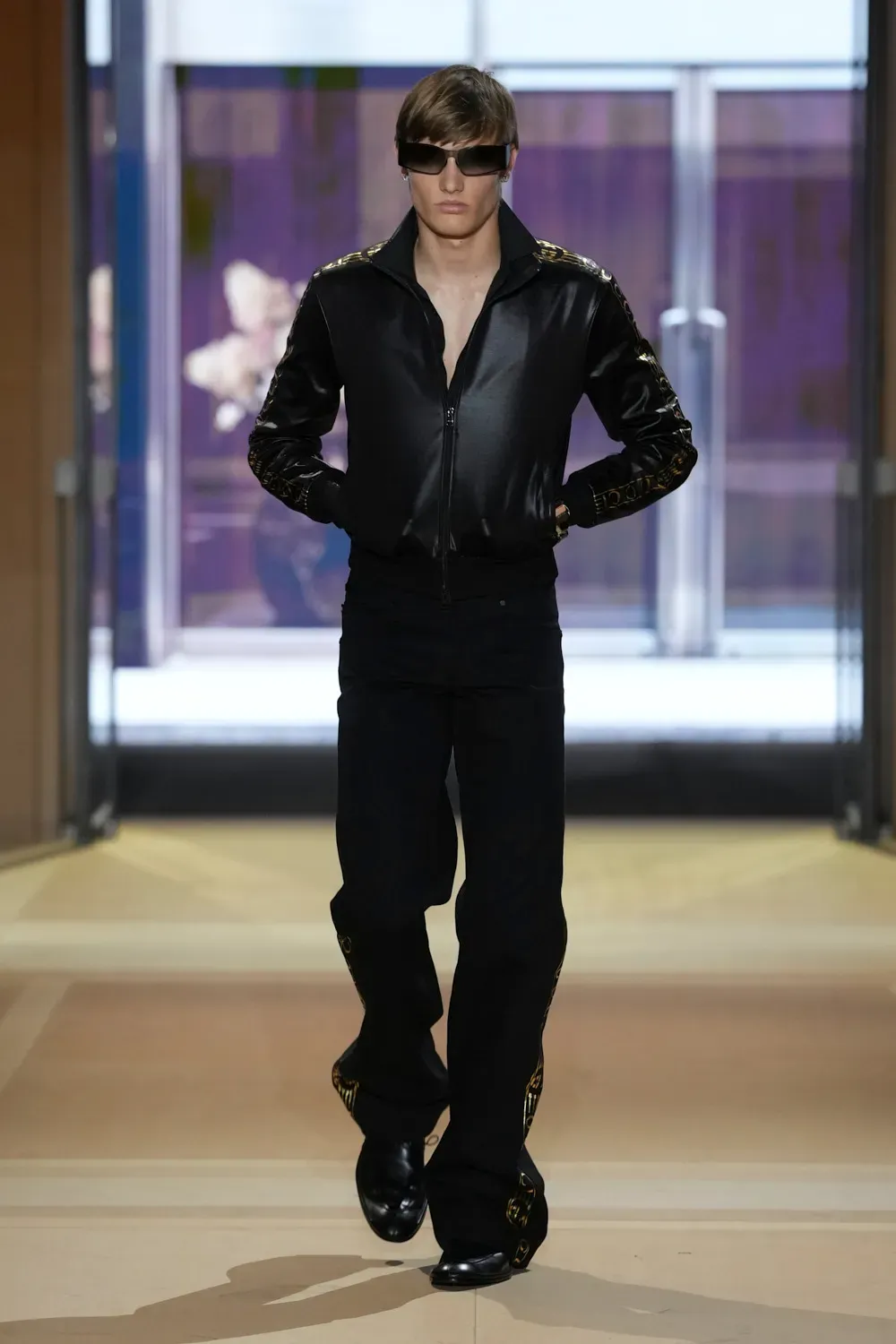 GUCCI SS27: THE STORE IS THE SHOW Vanity Teen GUCCI SS27: THE STORE IS THE SHOW GUCCI SS27: THE STORE IS THE SHOW Vanity Teen