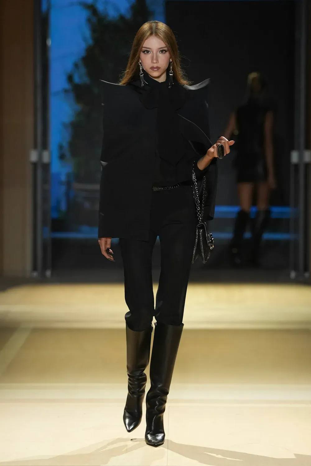 GUCCI SS27: THE STORE IS THE SHOW Vanity Teen GUCCI SS27: THE STORE IS THE SHOW GUCCI SS27: THE STORE IS THE SHOW Vanity Teen