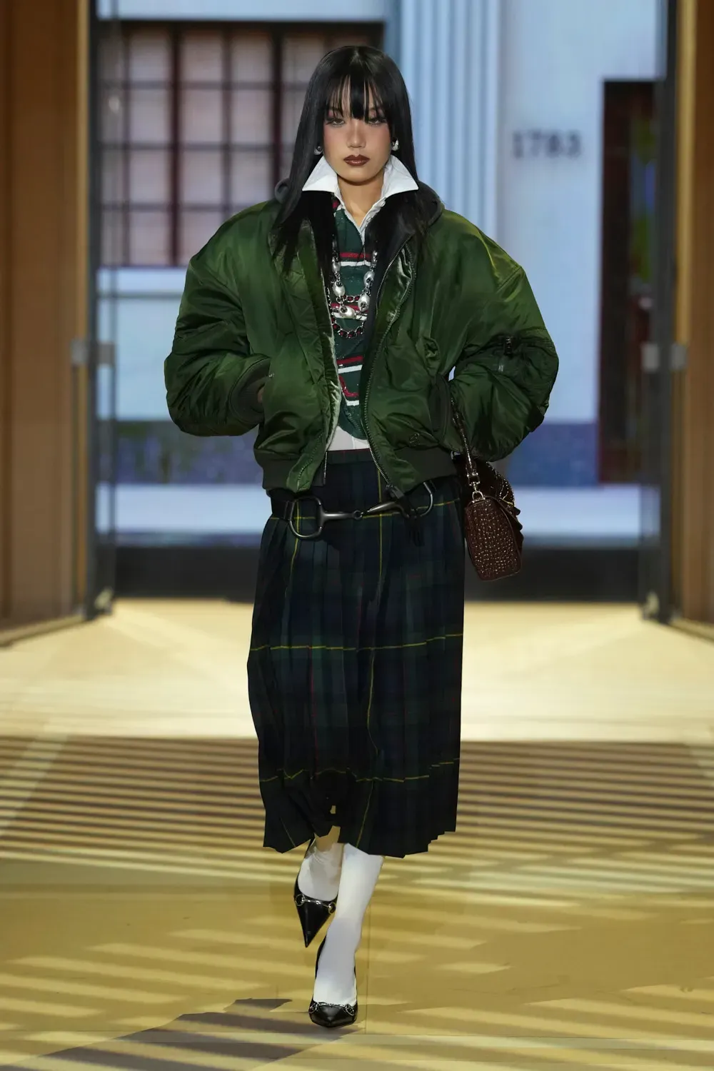 GUCCI SS27: THE STORE IS THE SHOW Vanity Teen GUCCI SS27: THE STORE IS THE SHOW GUCCI SS27: THE STORE IS THE SHOW Vanity Teen