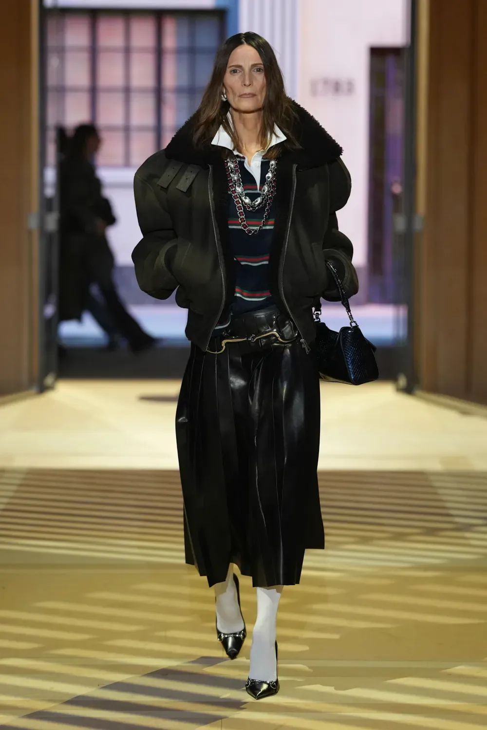 GUCCI SS27: THE STORE IS THE SHOW Vanity Teen GUCCI SS27: THE STORE IS THE SHOW GUCCI SS27: THE STORE IS THE SHOW Vanity Teen