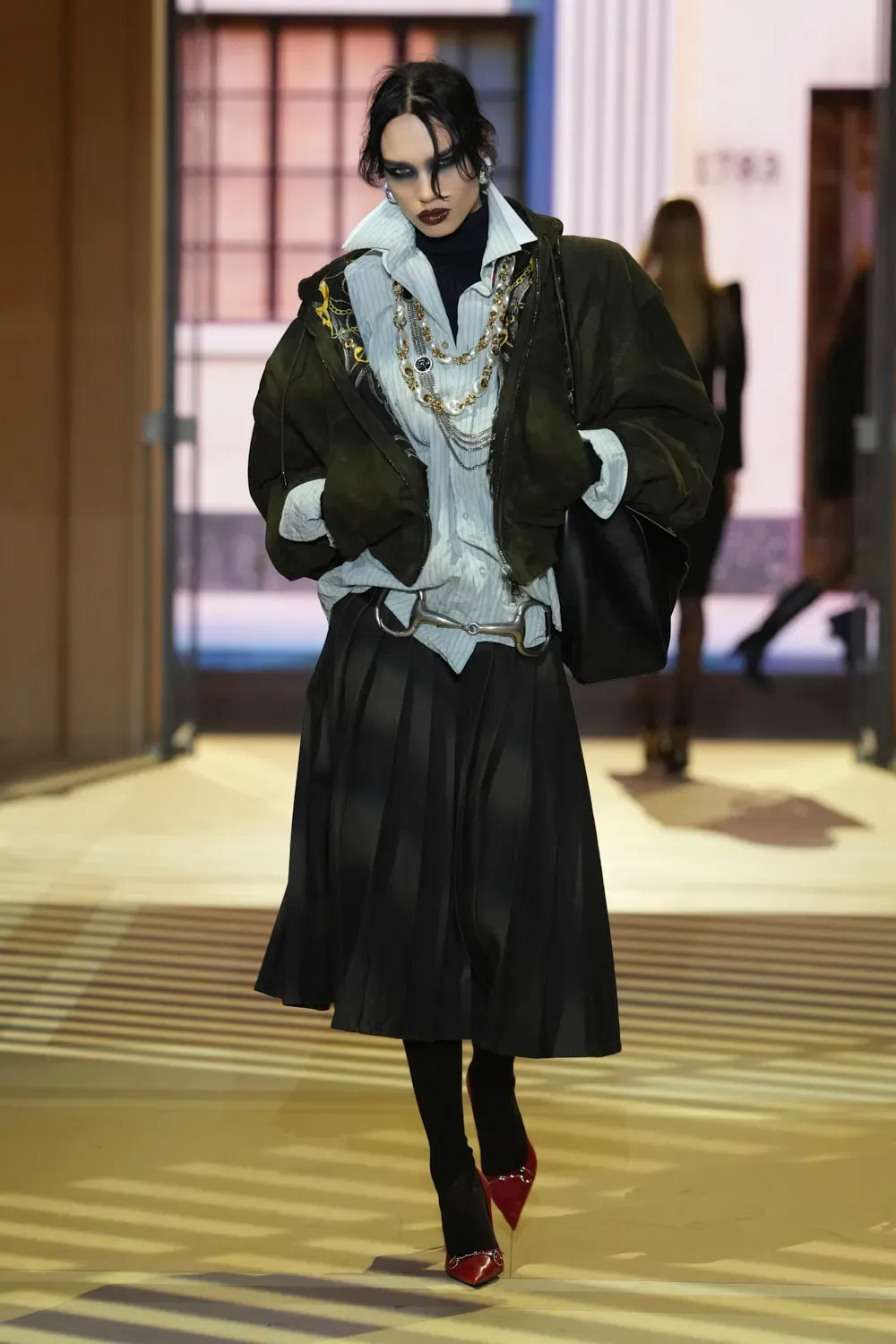 GUCCI SS27: THE STORE IS THE SHOW Vanity Teen GUCCI SS27: THE STORE IS THE SHOW GUCCI SS27: THE STORE IS THE SHOW Vanity Teen