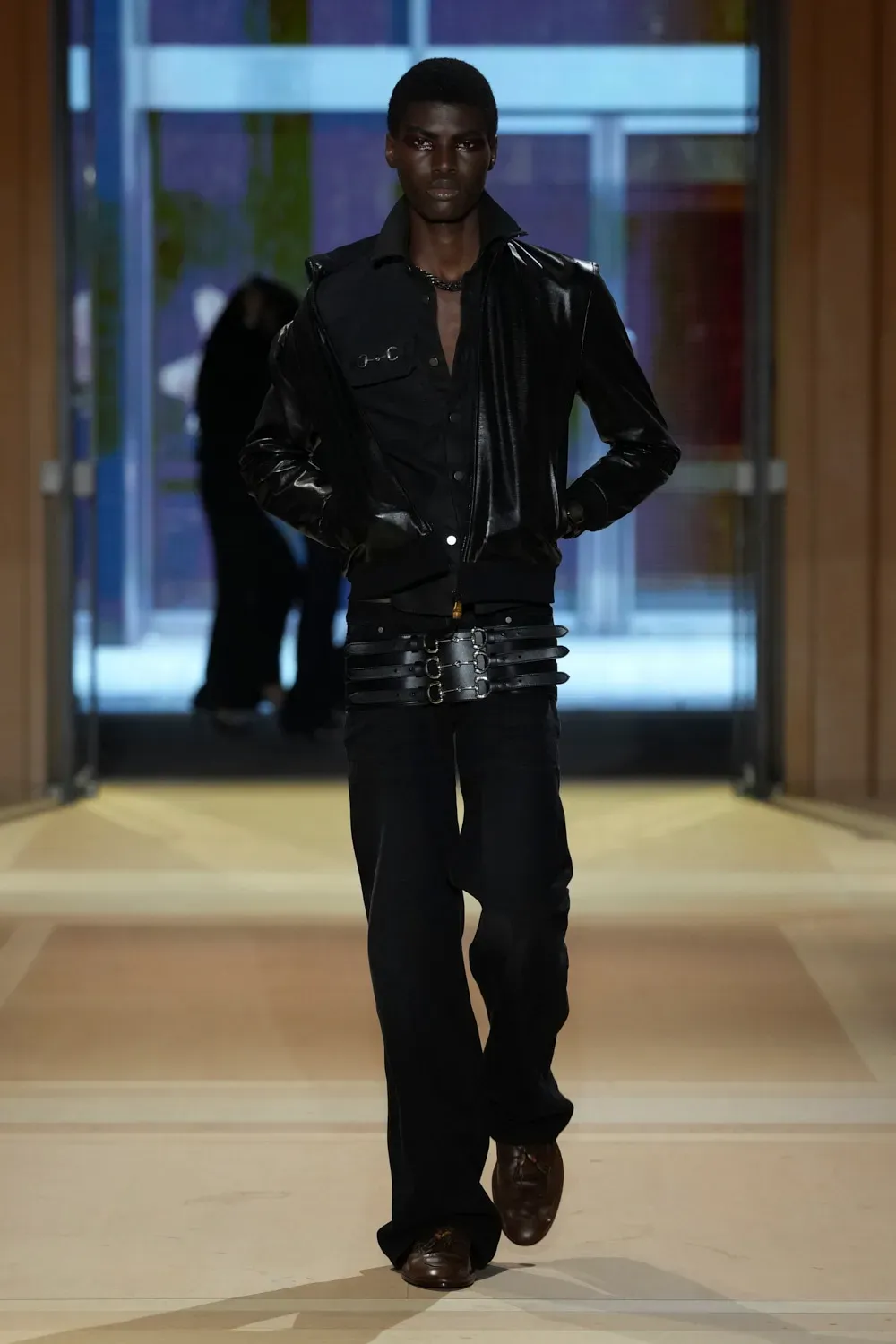 GUCCI SS27: THE STORE IS THE SHOW Vanity Teen GUCCI SS27: THE STORE IS THE SHOW GUCCI SS27: THE STORE IS THE SHOW Vanity Teen