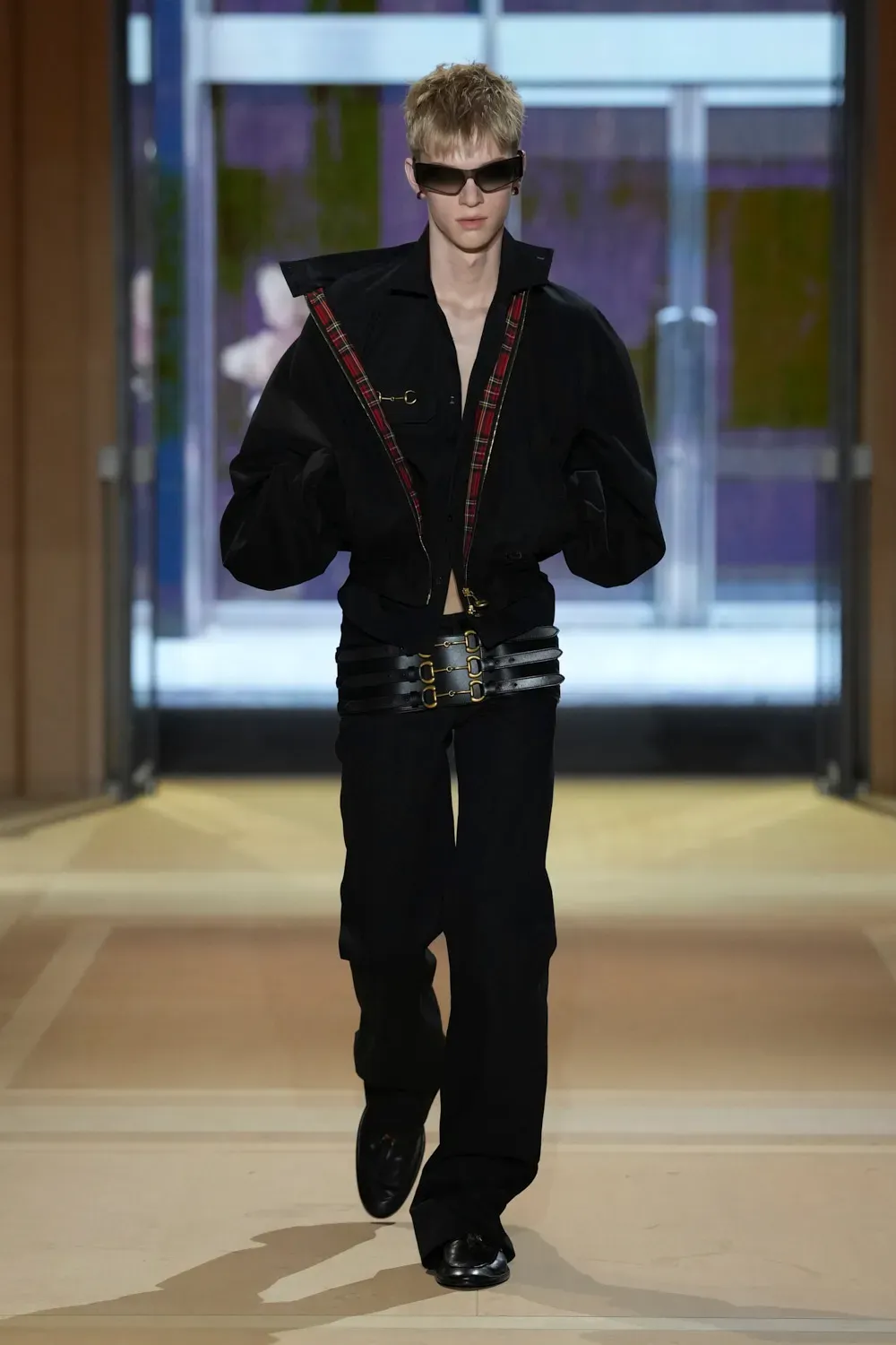 GUCCI SS27: THE STORE IS THE SHOW Vanity Teen GUCCI SS27: THE STORE IS THE SHOW GUCCI SS27: THE STORE IS THE SHOW Vanity Teen