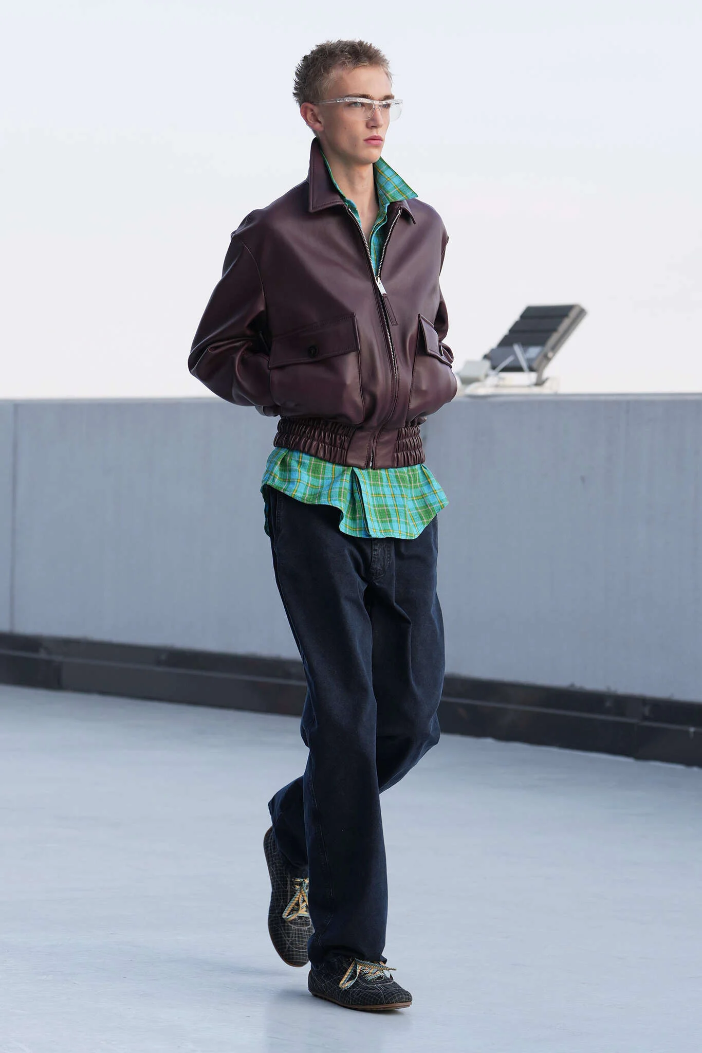 Moschino SS27 Is Delightfully Eccentric but for Real People Vanity Teen Moschino SS27 Is Delightfully Eccentric but for Real People Moschino SS27 Is Delightfully Eccentric but for Real People Vanity Teen