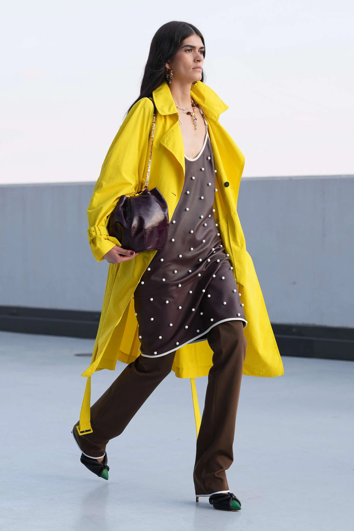 Moschino SS27 Is Delightfully Eccentric but for Real People Vanity Teen Moschino SS27 Is Delightfully Eccentric but for Real People Moschino SS27 Is Delightfully Eccentric but for Real People Vanity Teen