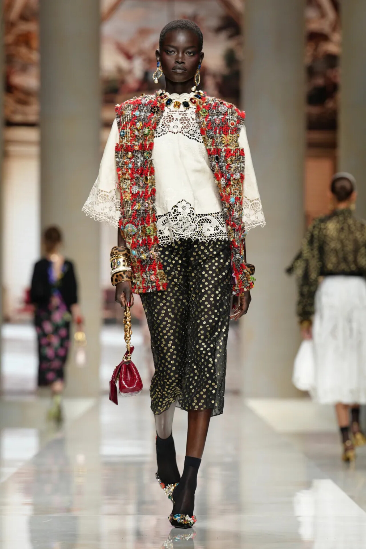 DOLCE&GABBANA SS27: SICILY IS NO LONGER A PLACE, IT’S A MEMORY Vanity Teen DOLCE&GABBANA SS27: SICILY IS NO LONGER A PLACE, IT’S A MEMORY DOLCE&GABBANA SS27: SICILY IS NO LONGER A PLACE, IT’S A MEMORY Vanity Teen