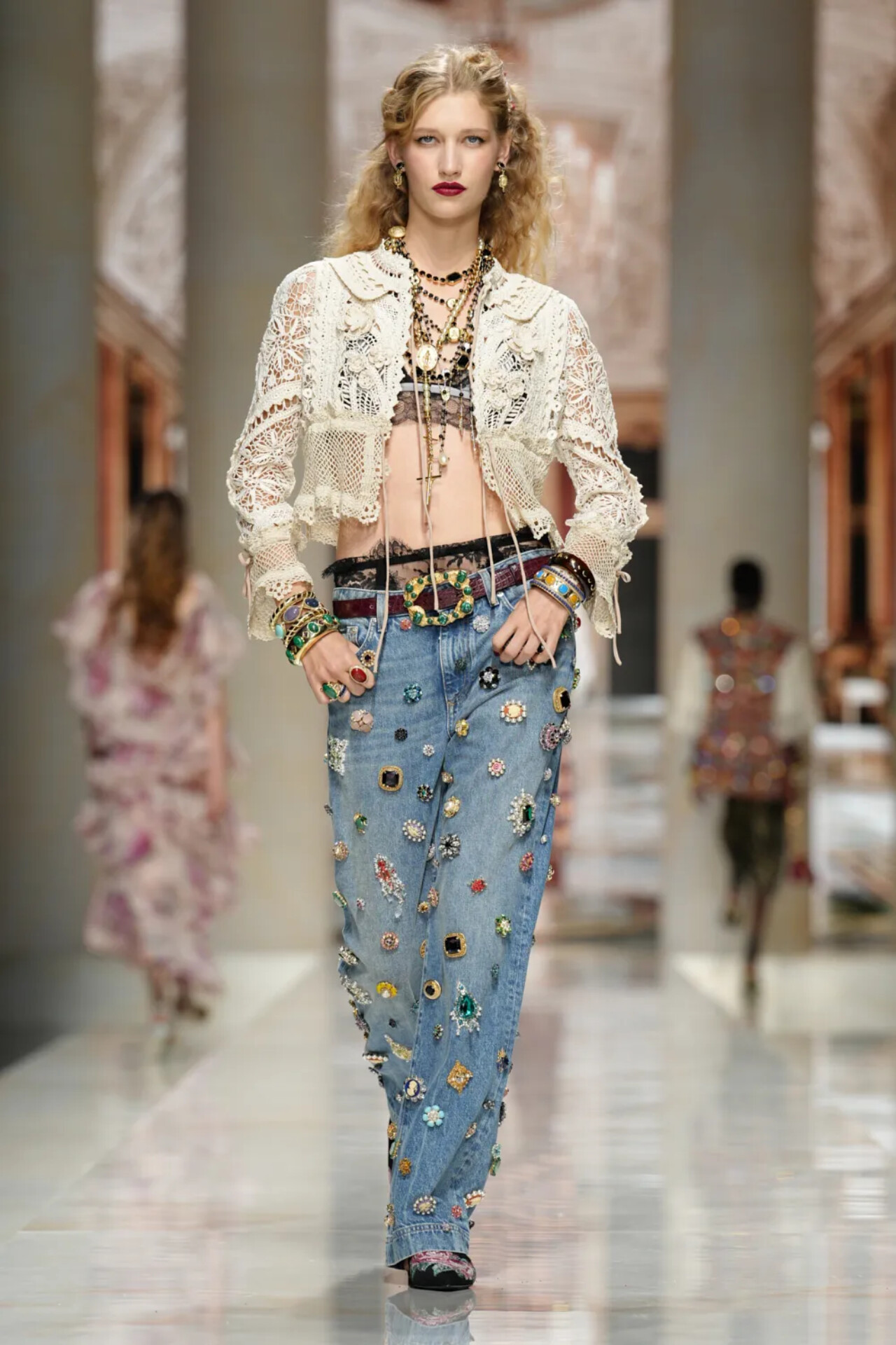 DOLCE&GABBANA SS27: SICILY IS NO LONGER A PLACE, IT’S A MEMORY Vanity Teen DOLCE&GABBANA SS27: SICILY IS NO LONGER A PLACE, IT’S A MEMORY DOLCE&GABBANA SS27: SICILY IS NO LONGER A PLACE, IT’S A MEMORY Vanity Teen