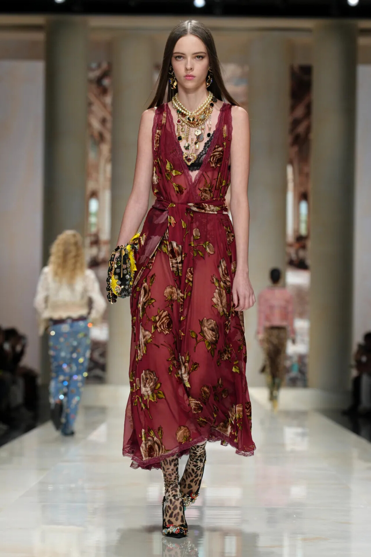 DOLCE&GABBANA SS27: SICILY IS NO LONGER A PLACE, IT’S A MEMORY Vanity Teen DOLCE&GABBANA SS27: SICILY IS NO LONGER A PLACE, IT’S A MEMORY DOLCE&GABBANA SS27: SICILY IS NO LONGER A PLACE, IT’S A MEMORY Vanity Teen