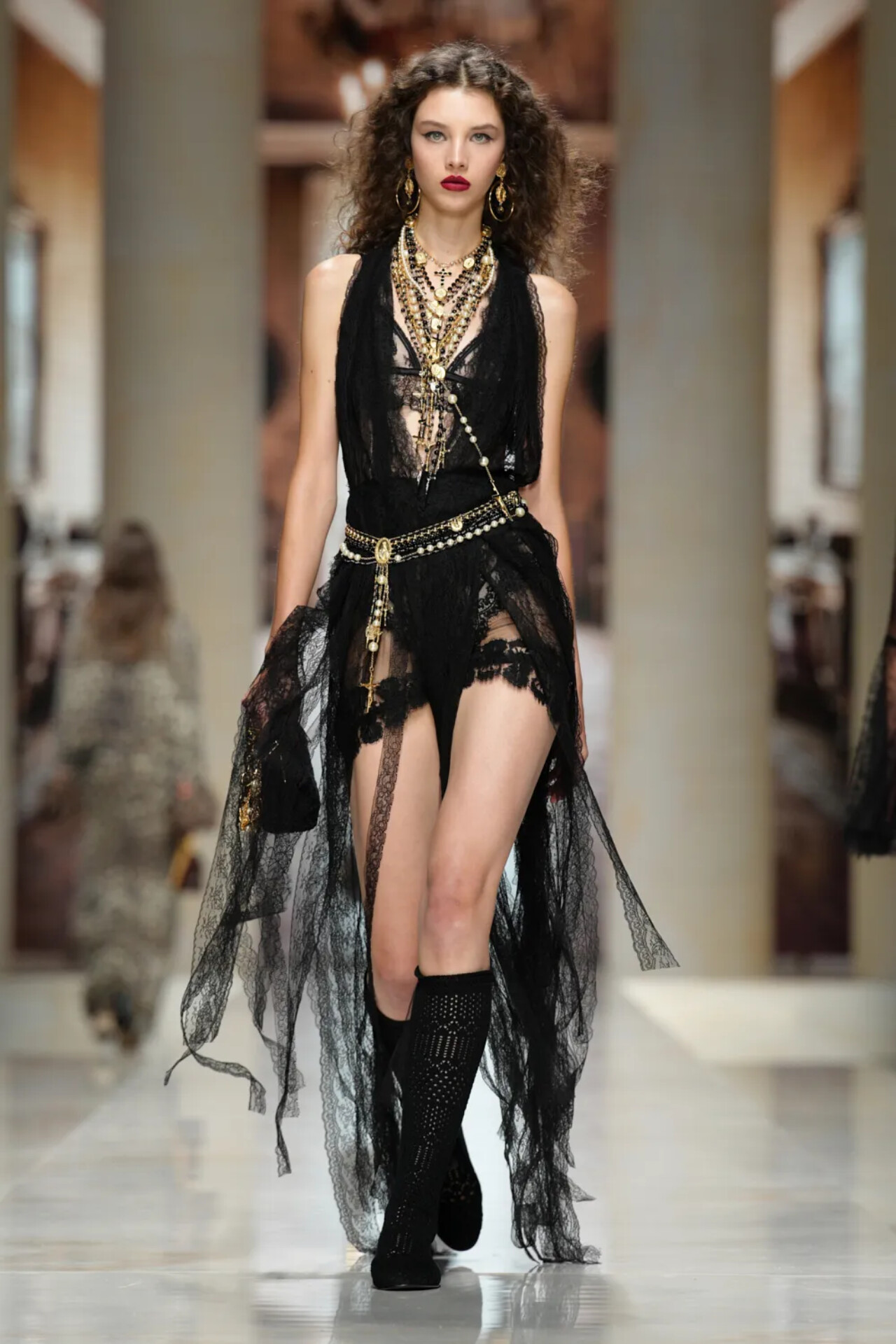 DOLCE&GABBANA SS27: SICILY IS NO LONGER A PLACE, IT’S A MEMORY Vanity Teen DOLCE&GABBANA SS27: SICILY IS NO LONGER A PLACE, IT’S A MEMORY DOLCE&GABBANA SS27: SICILY IS NO LONGER A PLACE, IT’S A MEMORY Vanity Teen