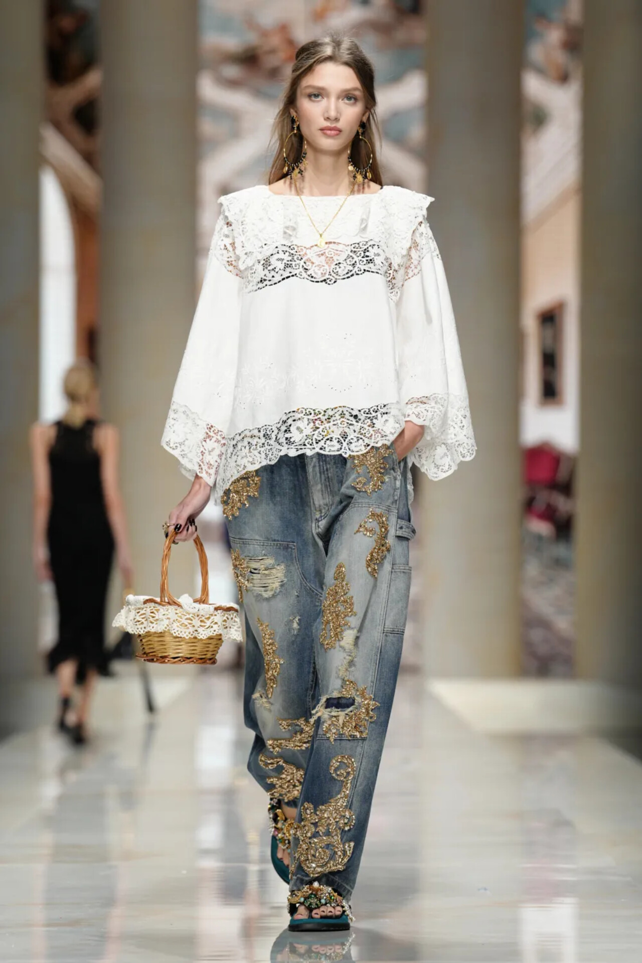 DOLCE&GABBANA SS27: SICILY IS NO LONGER A PLACE, IT’S A MEMORY Vanity Teen DOLCE&GABBANA SS27: SICILY IS NO LONGER A PLACE, IT’S A MEMORY DOLCE&GABBANA SS27: SICILY IS NO LONGER A PLACE, IT’S A MEMORY Vanity Teen