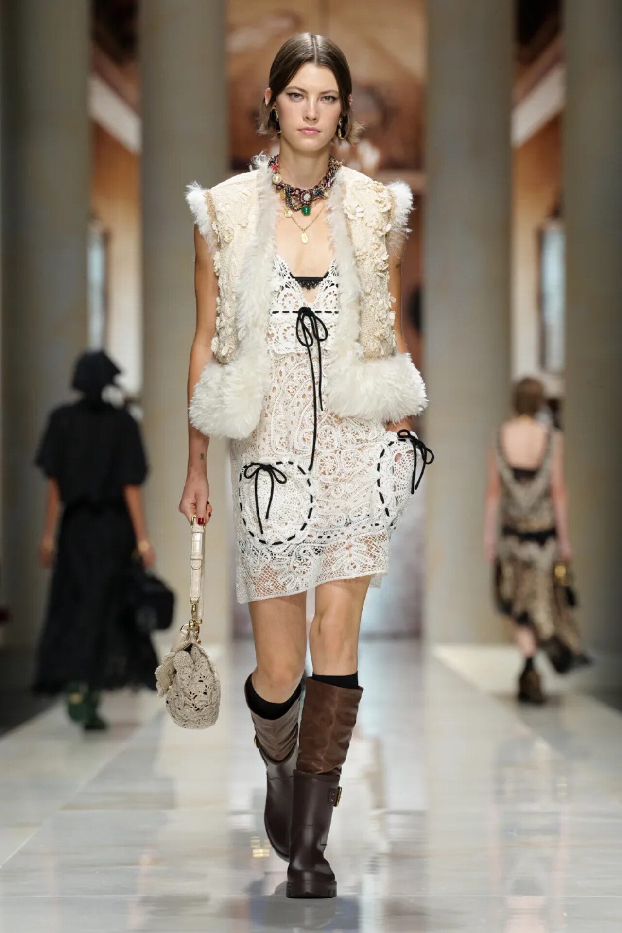 DOLCE&GABBANA SS27: SICILY IS NO LONGER A PLACE, IT’S A MEMORY Vanity Teen DOLCE&GABBANA SS27: SICILY IS NO LONGER A PLACE, IT’S A MEMORY DOLCE&GABBANA SS27: SICILY IS NO LONGER A PLACE, IT’S A MEMORY Vanity Teen