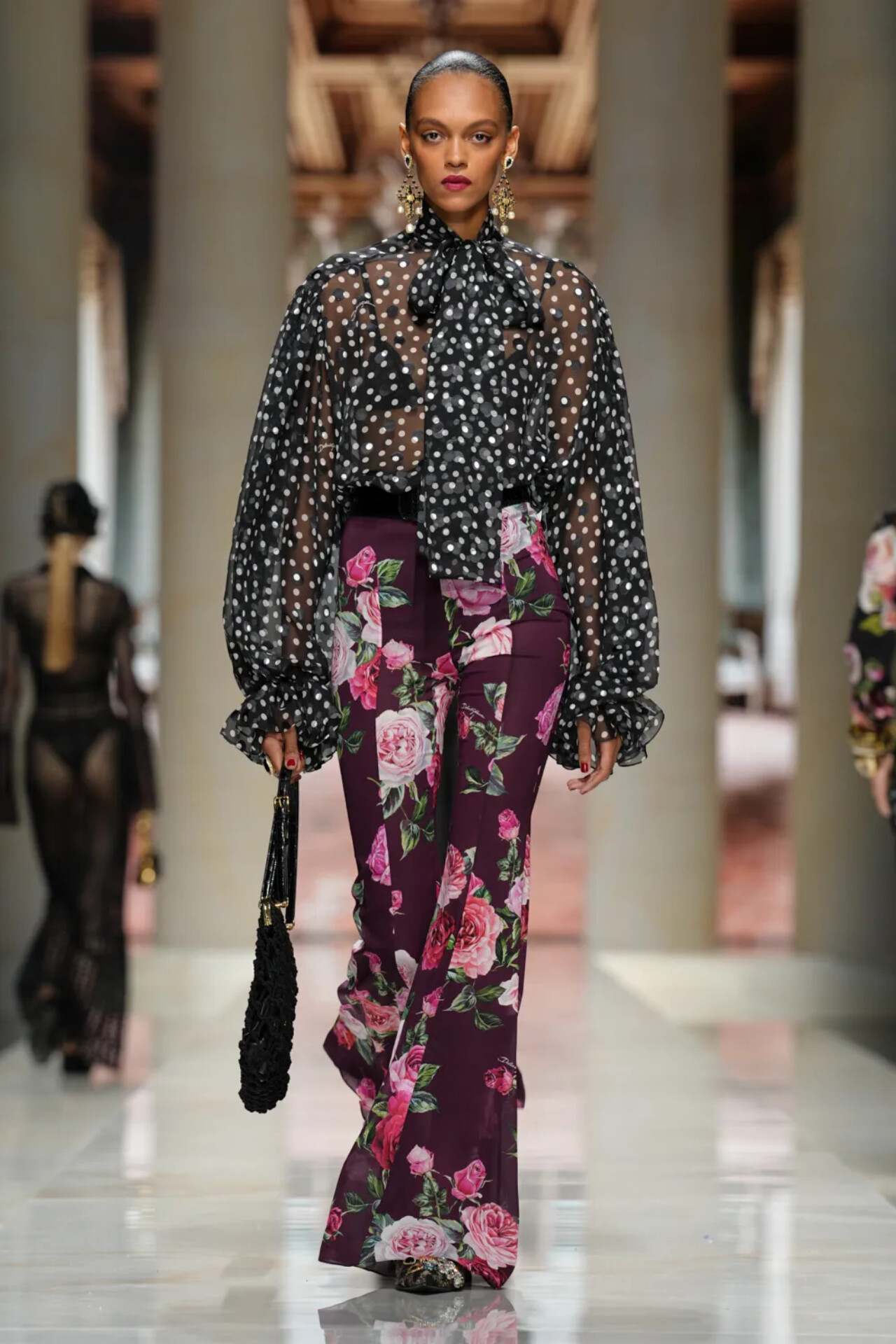 DOLCE&GABBANA SS27: SICILY IS NO LONGER A PLACE, IT’S A MEMORY Vanity Teen DOLCE&GABBANA SS27: SICILY IS NO LONGER A PLACE, IT’S A MEMORY DOLCE&GABBANA SS27: SICILY IS NO LONGER A PLACE, IT’S A MEMORY Vanity Teen