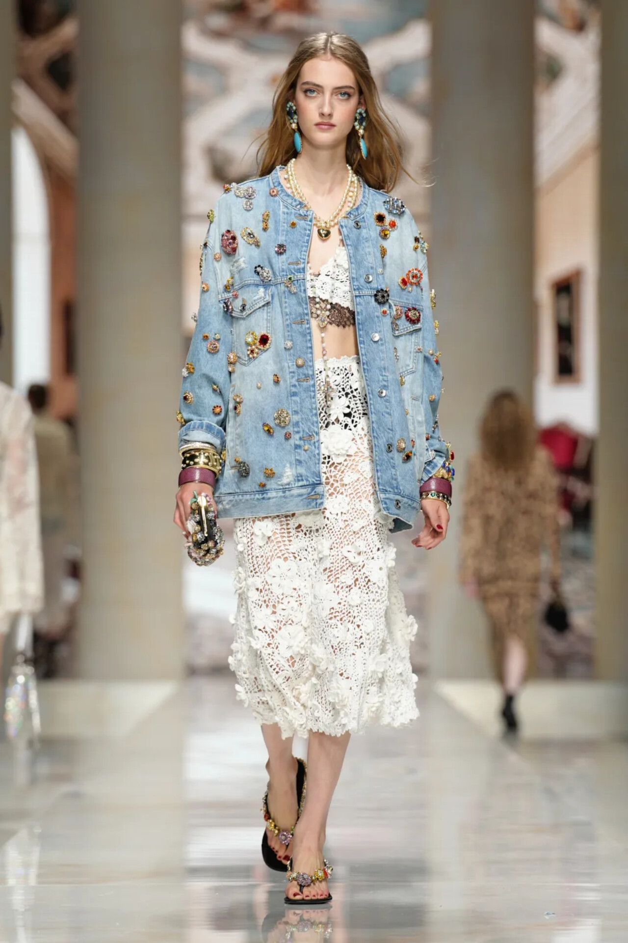 DOLCE&GABBANA SS27: SICILY IS NO LONGER A PLACE, IT’S A MEMORY Vanity Teen DOLCE&GABBANA SS27: SICILY IS NO LONGER A PLACE, IT’S A MEMORY DOLCE&GABBANA SS27: SICILY IS NO LONGER A PLACE, IT’S A MEMORY Vanity Teen